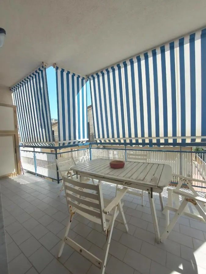 Apartamento Appartamento In Pieno Centro A Capo dʼOrlando