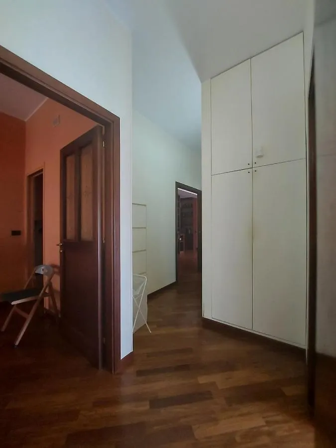 Appartamento In Pieno Centro A Capo dʼOrlando Apartamento